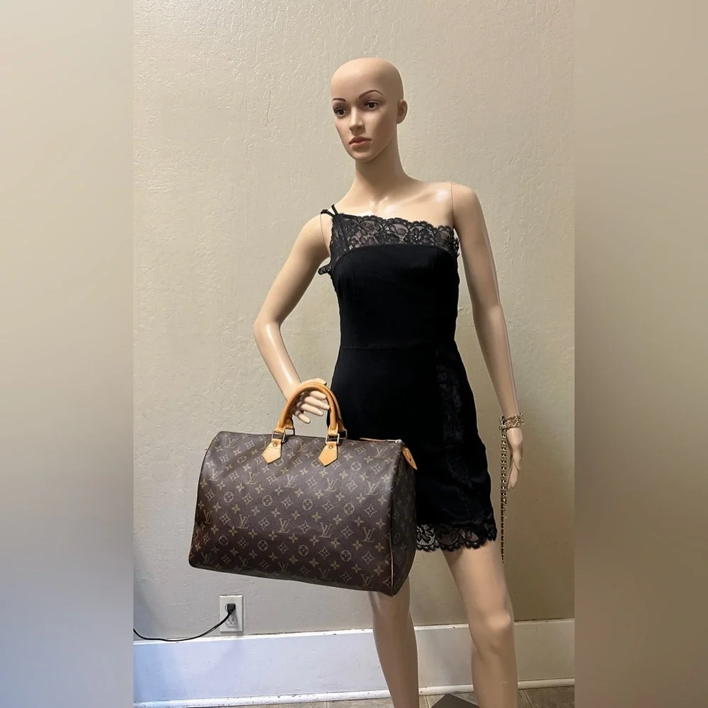 Louis Vuitton Monogram Speedy 40
